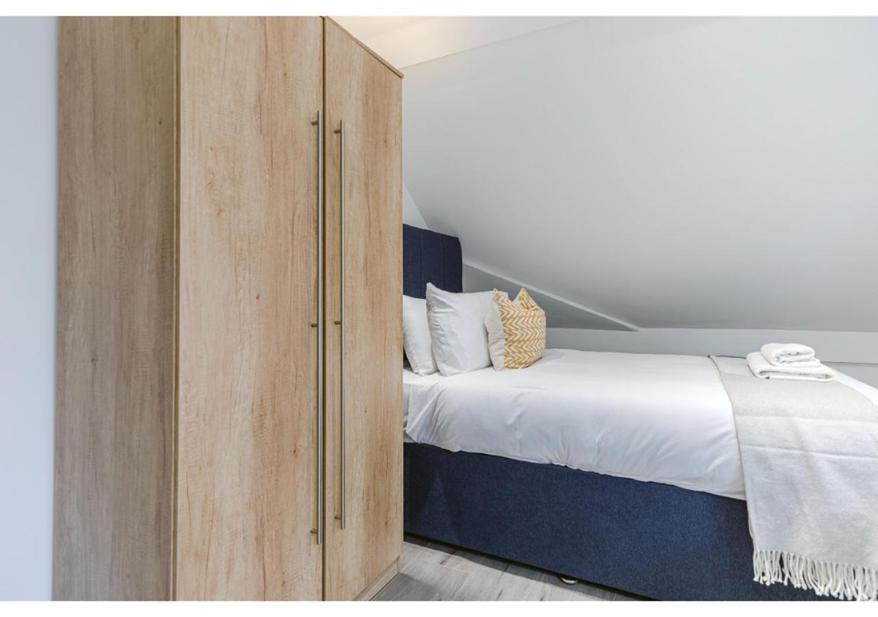 Cozy And Stylish 2 Bedroom Flat In Greater London Exterior photo